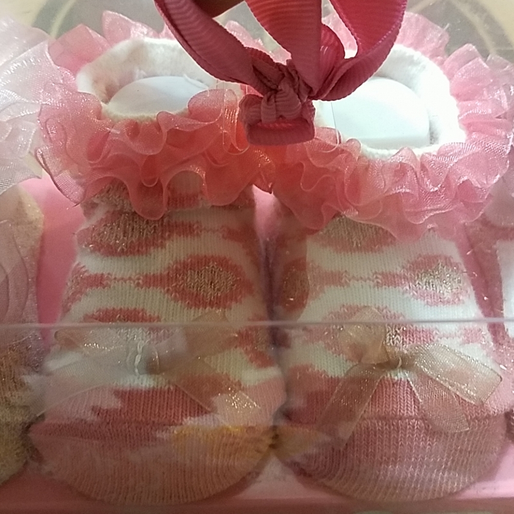 Limited Too  3Pair of sock gift set - Picture 4 of 7